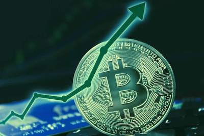 Bitcoin bất ngờ phi mã