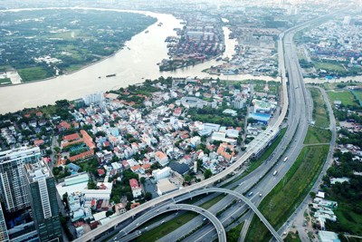 Vùng kinh tế trọng điểm phía Nam: Tiếp tục cải cách thủ tục, thu hút FDI