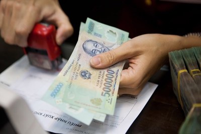 Trình Quốc hội quyết định chưa thực hiện cải cách tiền lương 
