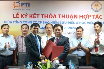 Hợp tác phát triển nguồn nhân sự chất lượng cao cho thị trường bảo hiểm