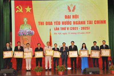 Cán bộ, công chức, viên chức ngành Tài chính thi đua thực hiện văn hóa công sở giai đoạn 2019-2025