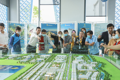 Đề xuất bỏ giao dịch bất động sản qua sàn để giảm giá nhà