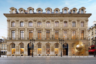 Những ‘cuộc săn mồi’ của ông chủ Louis Vuitton