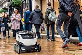 Robot giao hàng sử dụng trí tuệ nhân tạo