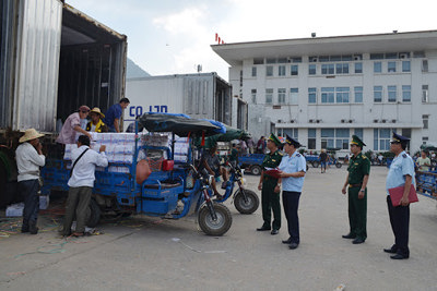 Ngăn chặn hàng lậu dịp cuối năm