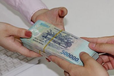 Ráo riết chia cổ tức cuối năm