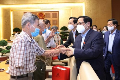 Dành hơn 435 tỷ đồng tặng quà Tết cho người có công