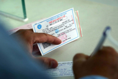 Bảo hiểm xã hội Việt Nam hướng dẫn việc cấp sổ BHXH và thẻ BHYT