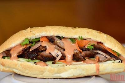 Le Monde: Bánh mì Việt Nam, đối thủ đáng gờm của bánh burger Mỹ