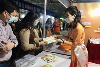 Hà Nội phát động sự kiện “Kích cầu nhà xinh, du lịch mua sắm và sản phẩm truyền thống Hà Nội”