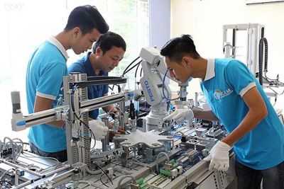 Từ ngày 15/5/2021, mức hỗ trợ học nghề với người lao động tham gia bảo hiểm thất nghiệp có gì mới? 