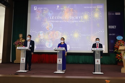 PC Bắc Ninh hợp tác với VNPT và Viettel công bố dịch vụ thu tiền điện qua ứng dụng Mobile money