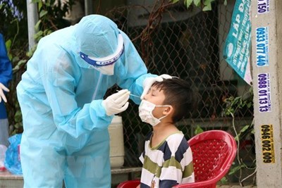 Trẻ dưới 12 tuổi có phải xét nghiệm PCR âm tính khi đi máy bay dịp Tết?