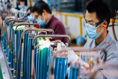 Miễn, giảm thuế, phí, lệ phí để hỗ trợ doanh nghiệp, hợp tác xã, hộ kinh doanh phục hồi và phát triển