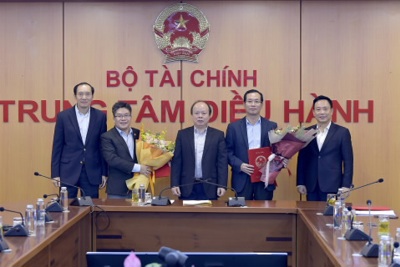 Khẩn trương sớm đưa Sở Giao dịch Chứng khoán Việt Nam đi vào hoạt động