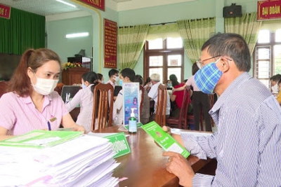 Tạm chi hàng trăm tỷ đồng hỗ trợ người nghèo gặp khó khăn do đại dịch COVID-19