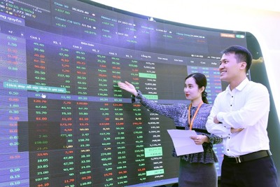 Mức thu, chế độ thu, nộp, quản lý và sử dụng phí, lệ phí trong lĩnh vực chứng khoán