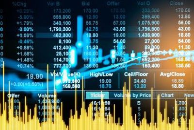 Khối lượng giao dịch hợp đồng mở chứng khoán phái sinh tăng hơn 70%