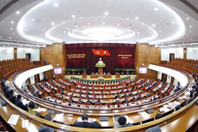 Đổi mới, hoàn thiện thể chế, chính sách, nâng cao hiệu lực, hiệu quả quản lý và sử dụng đất