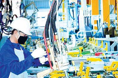 GDP 6 tháng đầu năm: Không để nền kinh tế rơi vào tình trạng tăng trưởng âm