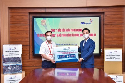 MB Ageas Life ủng hộ 3.000 bộ đồ bảo hộ y tế, 5.000 khẩu trang 3M để chống dịch 