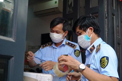 Thu giữ số lượng lớn thuốc “Liên hoa Thanh ôn” nhập lậu