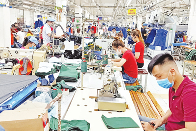 Tháo gỡ ách tắc trong sản xuất kinh doanh, giữ sinh kế cho người dân