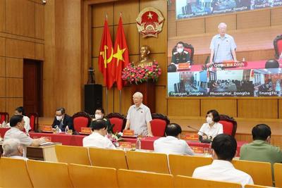 Tuyệt đối không chủ quan, lơ là, tự mãn trước dịch bệnh, tập trung đẩy mạnh phát triển kinh tế
