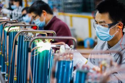 Kỳ họp của những cố gắng phục hồi kinh tế 