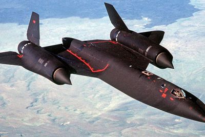 [Infographics] Quái thú phi cơ do thám SR-71 của Mỹ