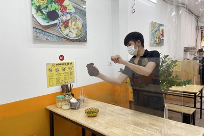 Nhà hàng, cơ sở kinh doanh dịch vụ ăn uống đóng cửa trước 21h