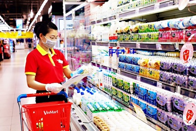 Cổ phiếu ngành bán lẻ sẽ “tăng từ từ” trong những tháng cuối năm?