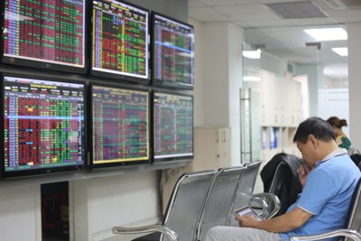 Xây dựng hệ thống giám sát toàn diện, minh bạch trên thị trường chứng khoán