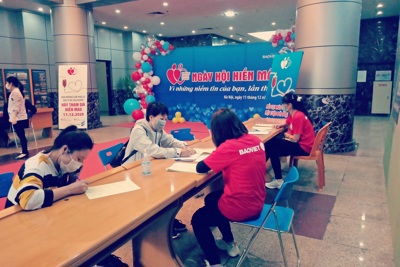 Tập đoàn Bảo Việt hiến 2.700 đơn vị máu cho người bệnh