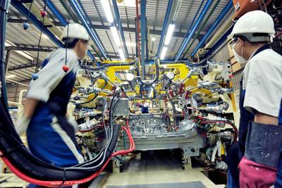 Sản phẩm công nghiệp “cán mốc” xuất siêu 100 triệu USD