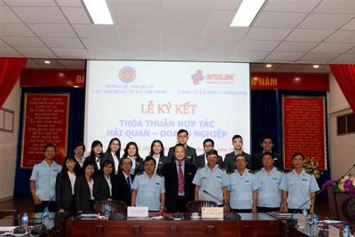 Hải quan TP. Hồ Chí Minh ký thỏa thuận hợp tác với đại lý thủ tục hải quan