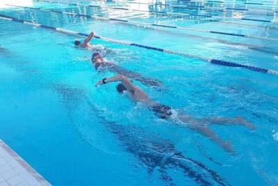 4 điều gây hại cho bản thân khi đến hồ bơi mà ít người chú ý