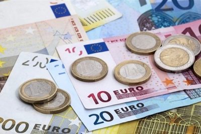 Chuyên gia tiền tệ quốc tế nhận định đồng euro sẽ tăng giá trong năm 2020