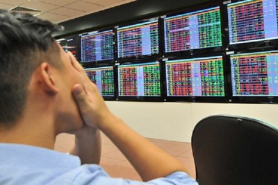 Tâm điểm chứng khoán: Biến động và bài học vỡ lòng của nhà đầu tư F0