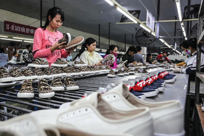 Doanh nghiệp bắt đầu thiếu nguyên liệu sản xuất