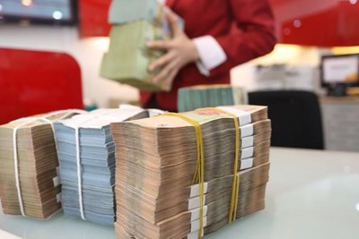 Nhà băng tiếp tục cuộc đua... lên sàn