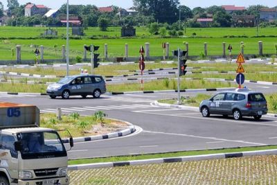  Học phí lái ô tô tăng vài chục triệu từ năm 2020? 