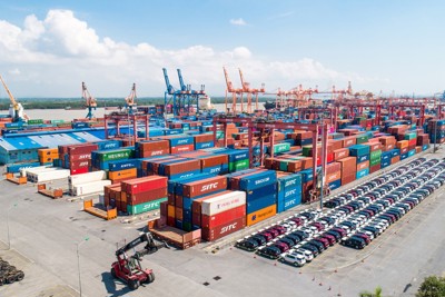 Sáng - tối bức tranh doanh nghiệp logistics