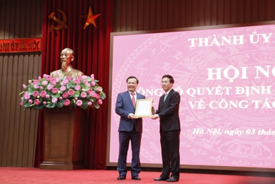 Bộ trưởng Bộ Tài chính Đinh Tiến Dũng giữ chức Bí thư Thành ủy Hà Nội