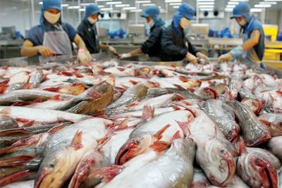 Xuất khẩu nhiều mặt hàng chủ lực chững lại, có đáng lo?