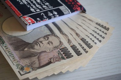  Đồng USD tăng mạnh lên cao nhất 20 năm so với đồng yên 