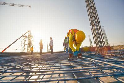 Tác động của quản trị rủi ro đến giá trị niêm yết của các doanh nghiệp xây dựng trên địa bàn TP. Hà Nội