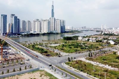  TP. Hồ Chí Minh "siết"' tín dụng bất động sản cao cấp, du lịch nghỉ dưỡng 