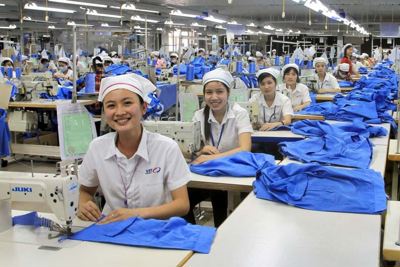  Sẽ tăng 100 giờ làm thêm mỗi năm cho người lao động? 