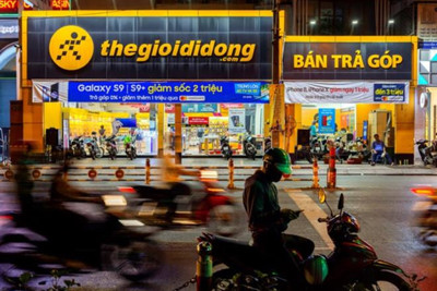  Thế giới Di động buôn xoong nồi, Vietjet bán mỳ tôm thu tiền tỷ 